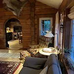 Solsetra - Mountain Majesty Family Log Hovden (Aust-Agder)