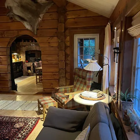 Solsetra - Mountain Majesty Family Log הובדן