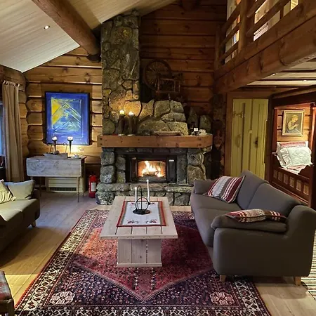 Solsetra - Mountain Majesty Family Log