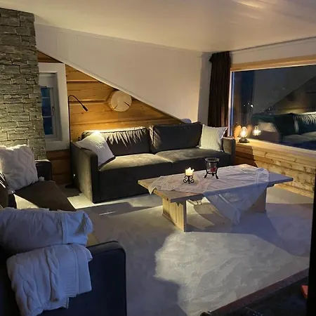 בית נופש Solsetra - Mountain Majesty Family Log הובדן