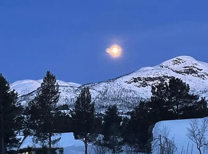 Solsetra - Mountain Majesty Family Log Dom wakacyjny